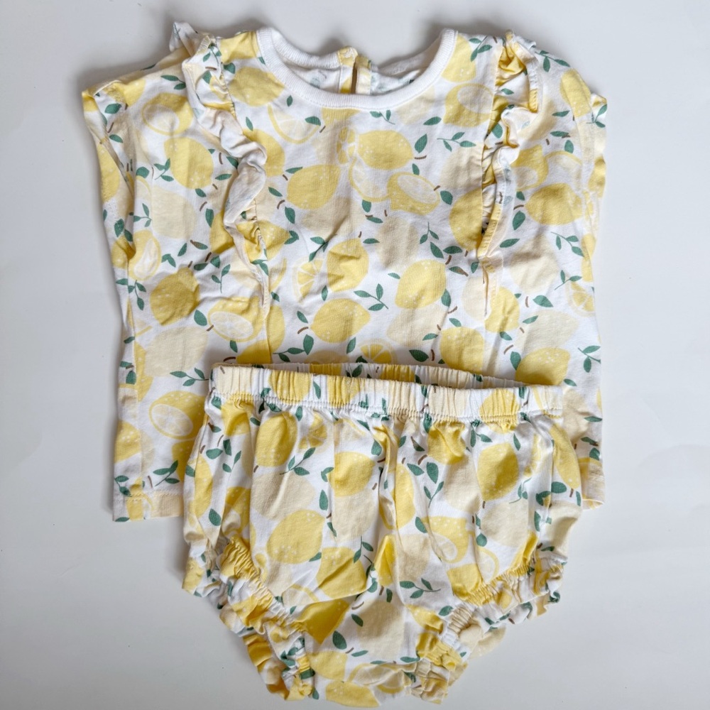 Baby GAP Two-Piece Set